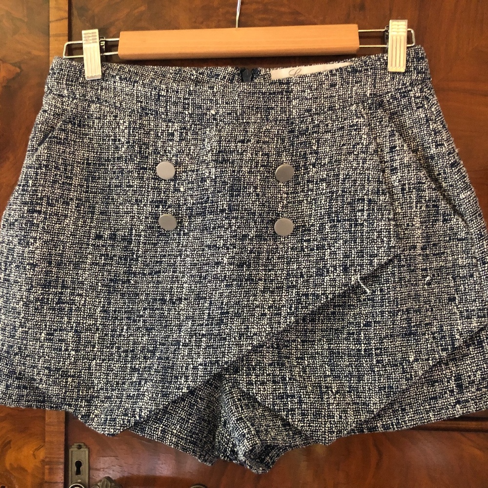 High-Waisted Sophisticated Shorts | M